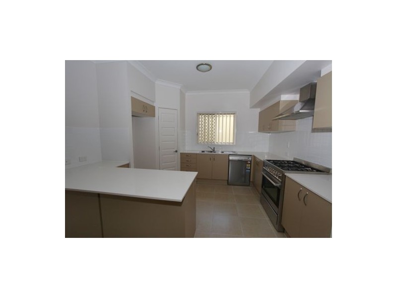 18 Crows Ash Place, Kuluin QLD 4558