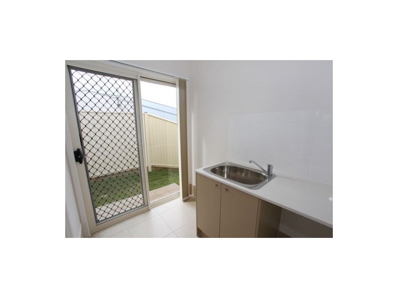 18 Crows Ash Place, Kuluin QLD 4558