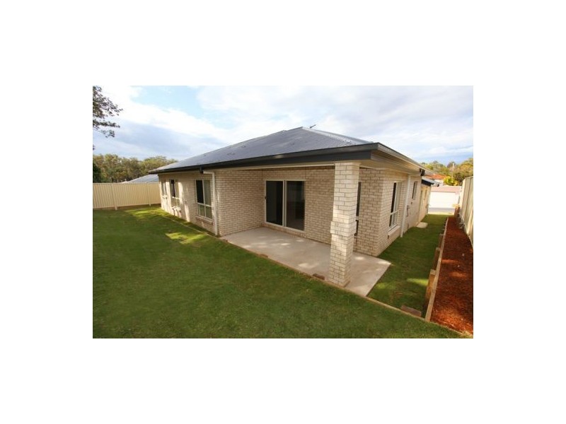 18 Crows Ash Place, Kuluin QLD 4558