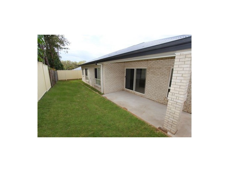 18 Crows Ash Place, Kuluin QLD 4558