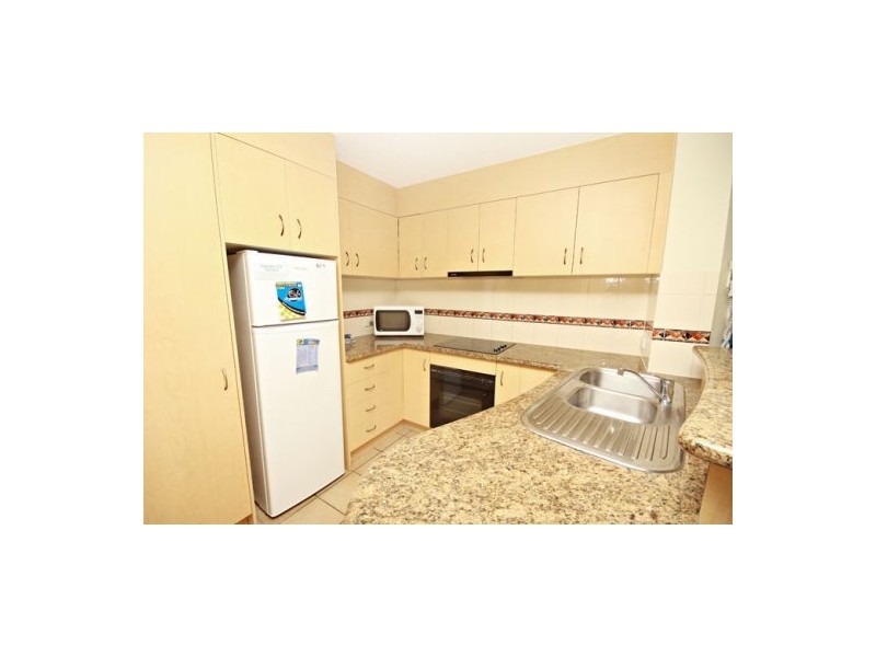Unit 70 ‘Grand Palais’ 188 Alexandra Parade, Alexandra Headland QLD 4572