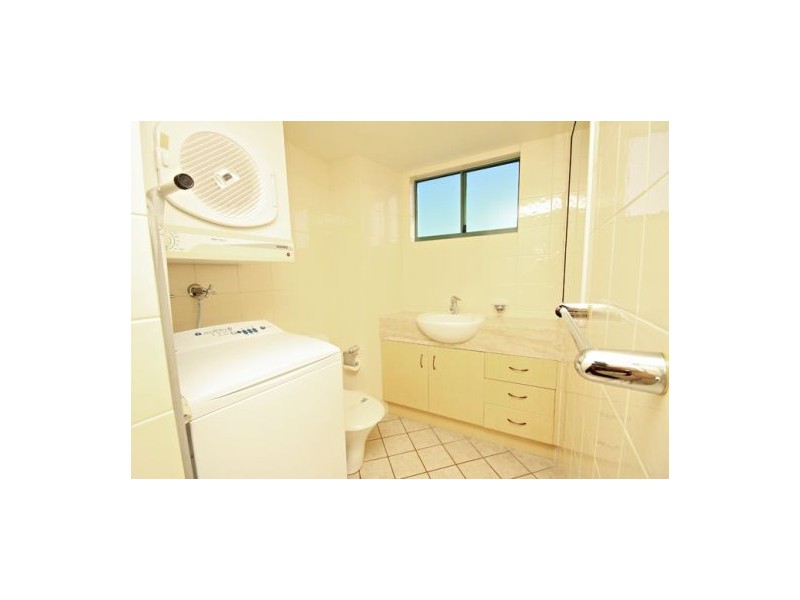 Unit 70 ‘Grand Palais’ 188 Alexandra Parade, Alexandra Headland QLD 4572