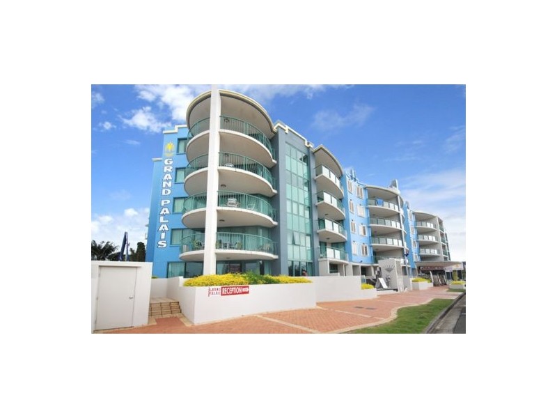 Unit 70 ‘Grand Palais’ 188 Alexandra Parade, Alexandra Headland QLD 4572