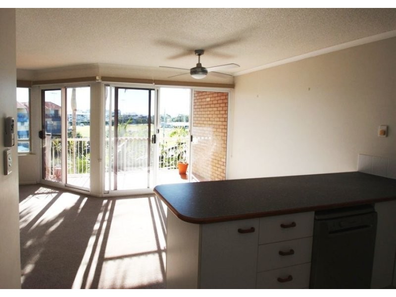 10/35-37 Cotton Tree Gardens, Fifth Avenue, Maroochydore QLD 4558