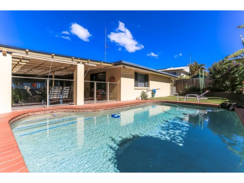 18 Tombarra Street, Mooloolaba QLD 4557