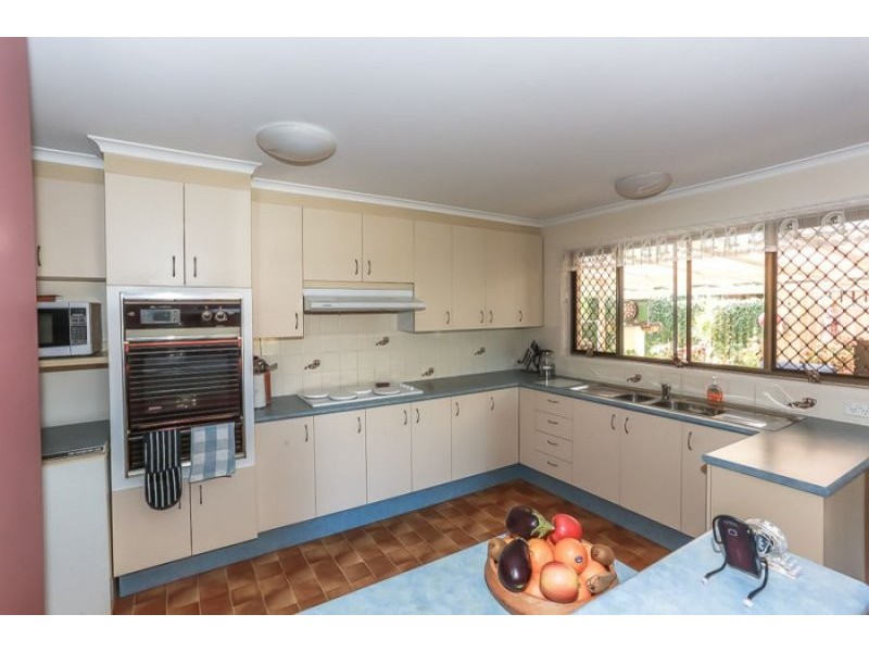 18 Tombarra Street, Mooloolaba QLD 4557