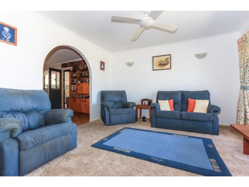 18 Tombarra Street, Mooloolaba QLD 4557