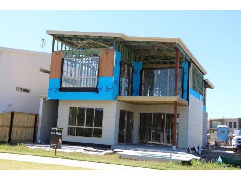 25 Almaden Lane, Maroochydore QLD 4558