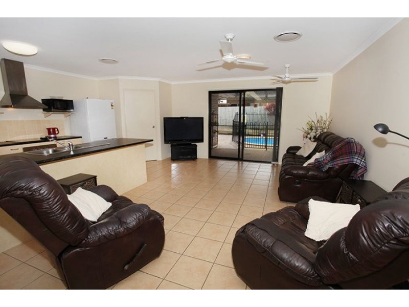 94 Elkhorn Street, Kuluin QLD 4558