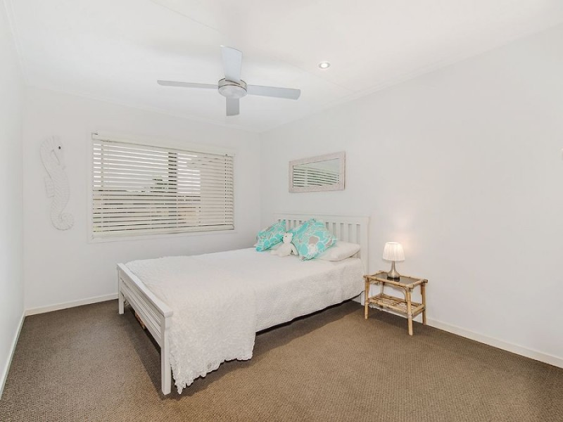 25 Camfield Street, Alexandra Headland QLD 4572