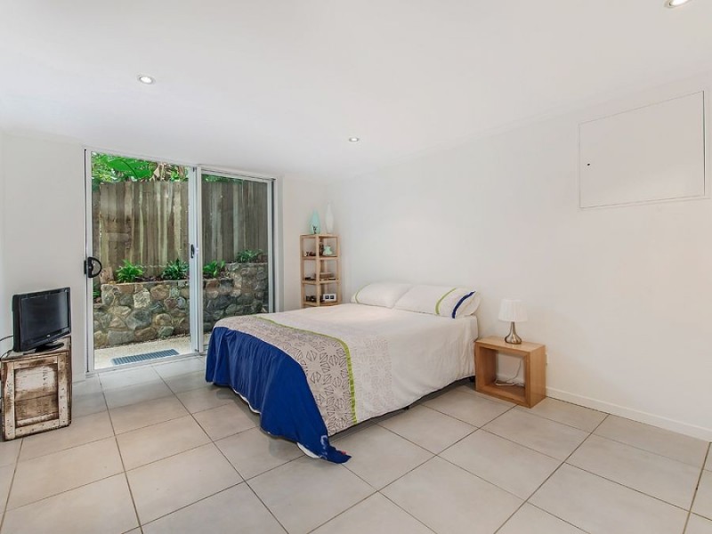 25 Camfield Street, Alexandra Headland QLD 4572