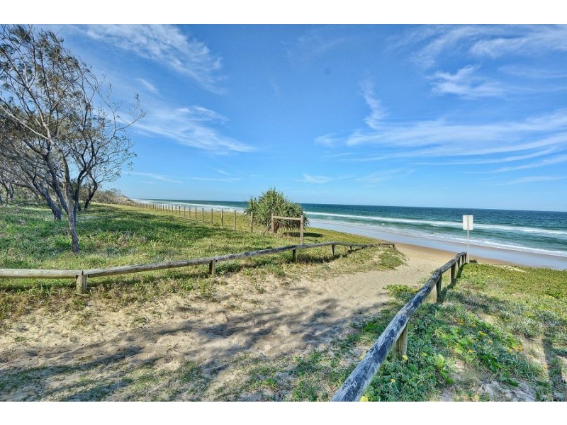 Unit 20 ‘Surfside On The Beach’ 143 Lowanna Drive, Buddina QLD 4575