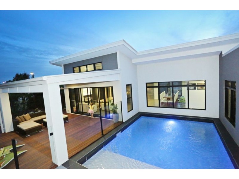 35 Blue Fin Circuit, Mountain Creek QLD 4557