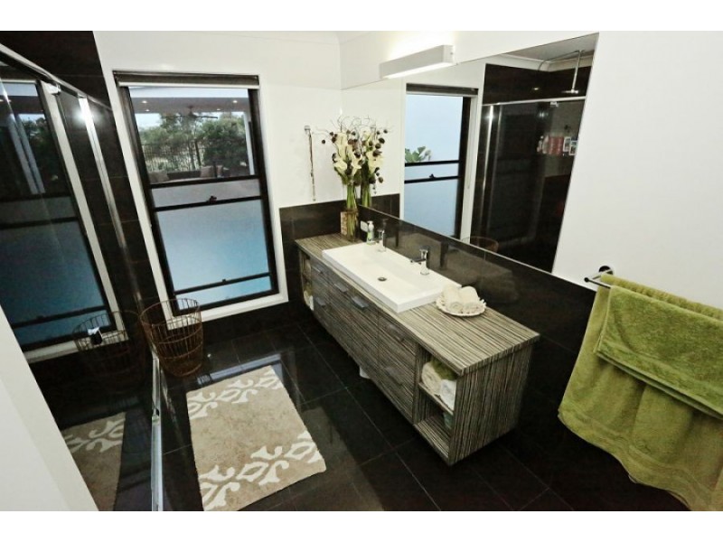 35 Blue Fin Circuit, Mountain Creek QLD 4557