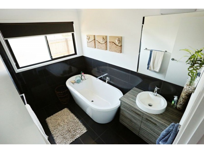 35 Blue Fin Circuit, Mountain Creek QLD 4557