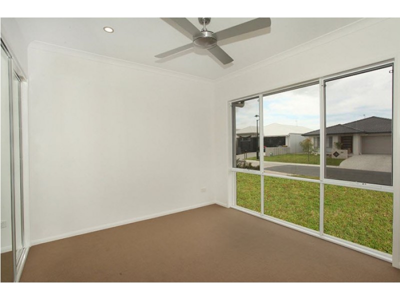 12 Tilney Street, Pelican Waters QLD 4551