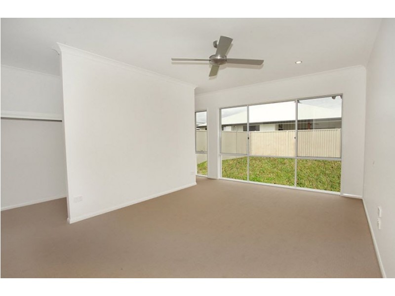 12 Tilney Street, Pelican Waters QLD 4551