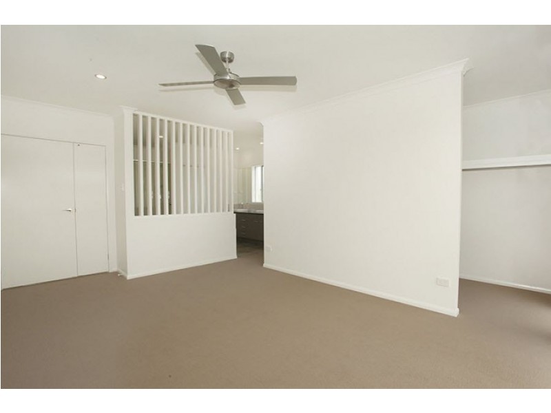 12 Tilney Street, Pelican Waters QLD 4551