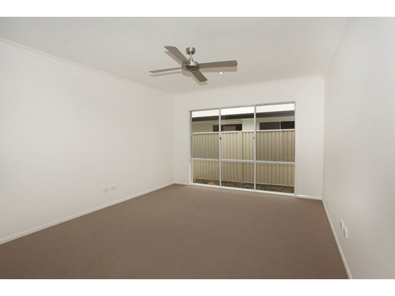 12 Tilney Street, Pelican Waters QLD 4551