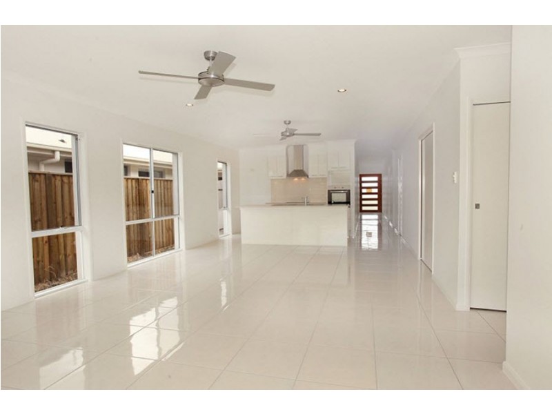 12 Tilney Street, Pelican Waters QLD 4551