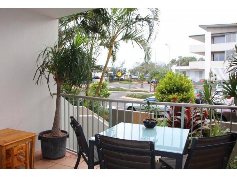 2/10 Beach Parade, Maroochydore QLD 4558