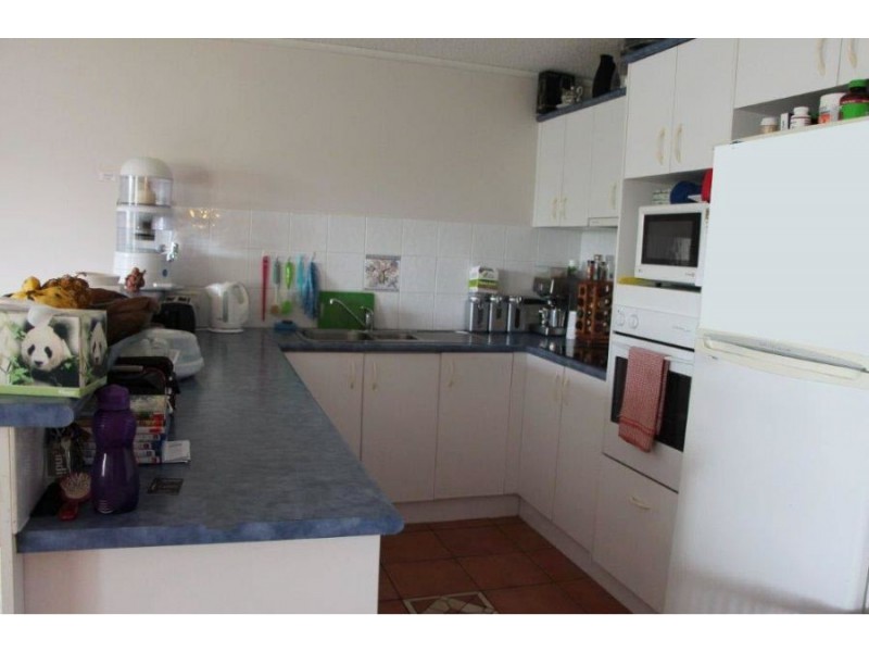 2/10 Beach Parade, Maroochydore QLD 4558