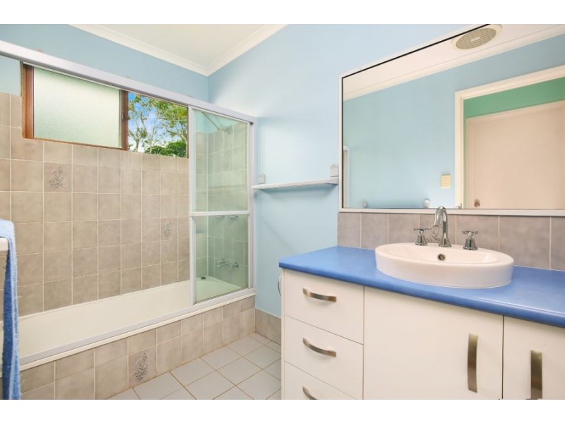 42 Savilles Road, Highworth QLD 4560