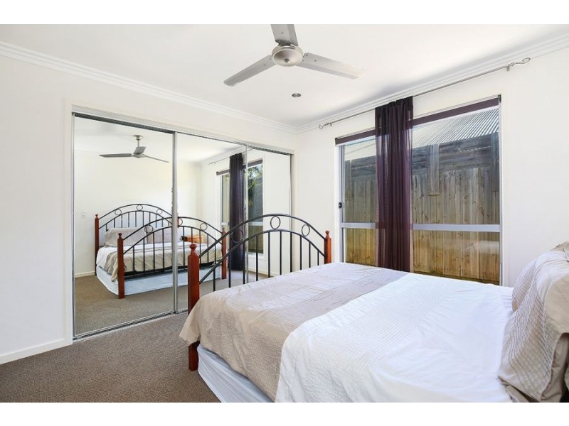 134 Grand Parade, Kawana Island QLD 4575