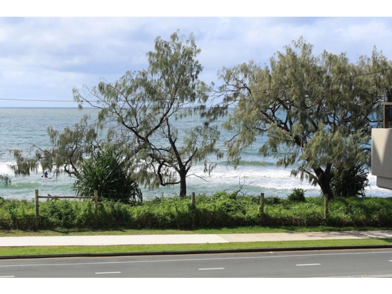 5 “Grand Palais” 188 Alexandra Parade, Alexandra Headland QLD 4572