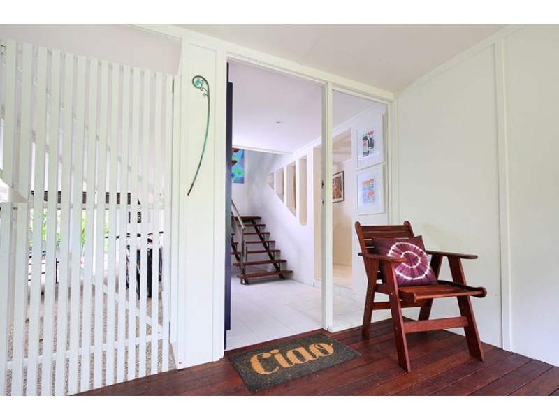 33 Mary Street, Alexandra Headland QLD 4572
