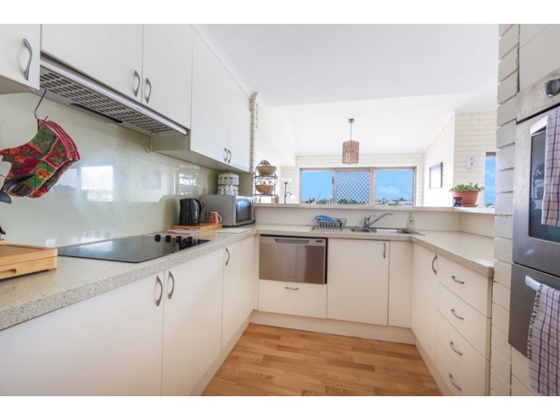 2/15 Carinya Drive, Mooloolaba QLD 4557