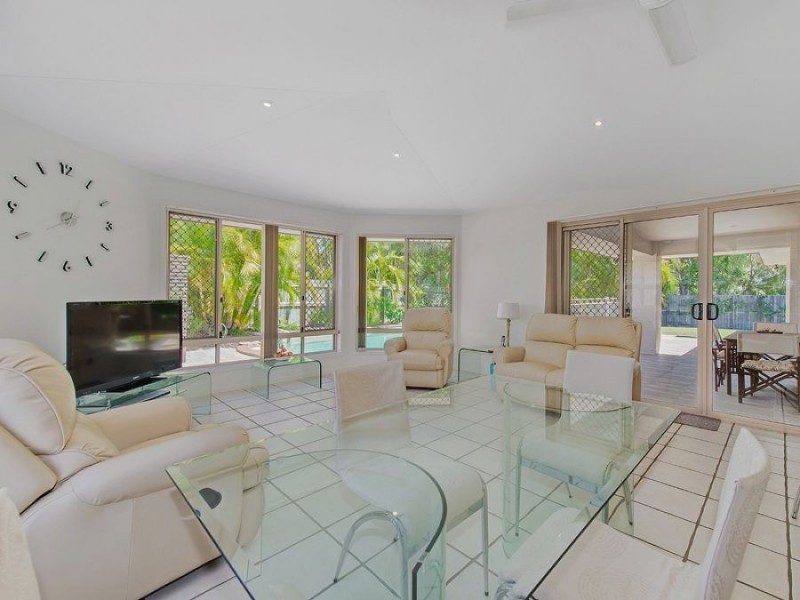 2 Tassel Place, Twin Waters QLD 4564