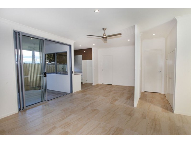 Apt 2 14 Richard Street, Maroochydore QLD 4558