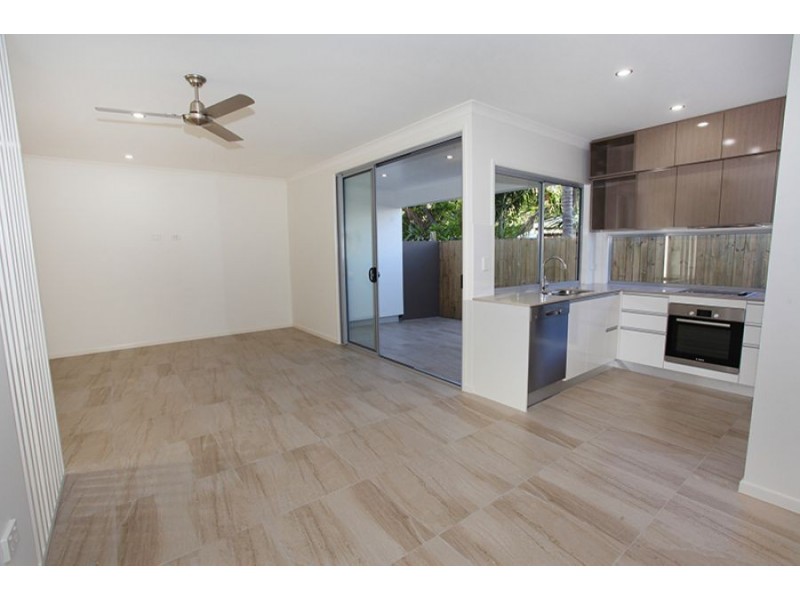 Apt 2 14 Richard Street, Maroochydore QLD 4558