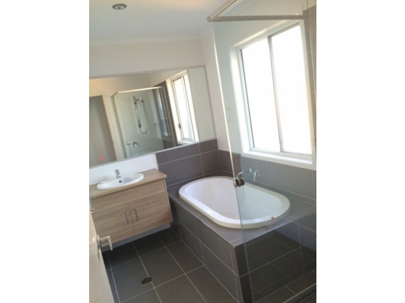 9 Curtis Street, Mountain Creek QLD 4557