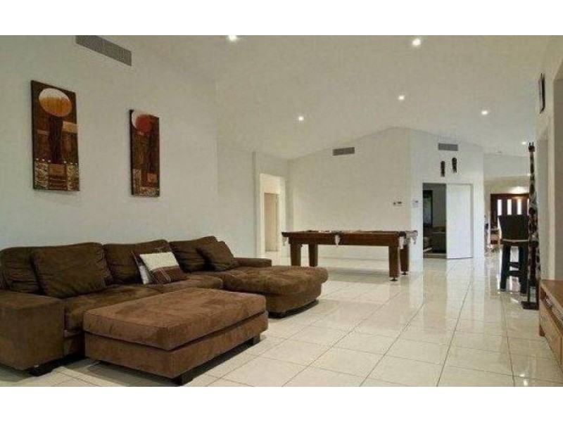 102 Maroochy Waters Drive, Maroochydore QLD 4558