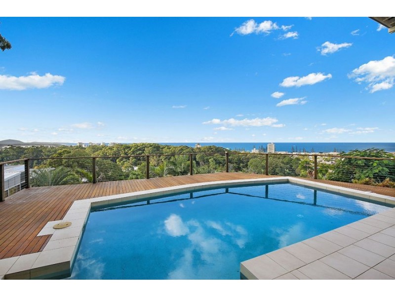 52 Tantula Road East, Alexandra Headland QLD 4572