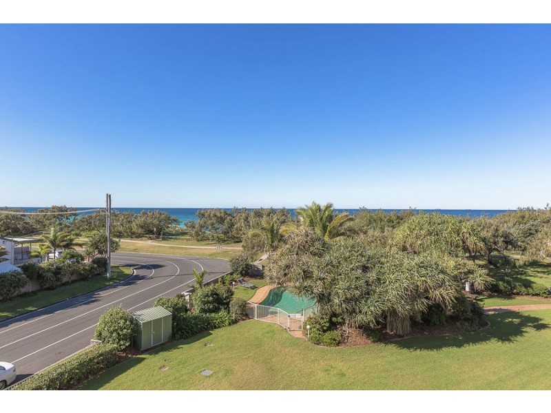 Unit 15 ‘Surfside On The Beach’ 143 Lowanna Drive, Buddina QLD 4575