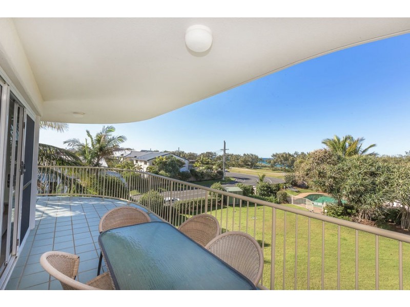 Unit 15 ‘Surfside On The Beach’ 143 Lowanna Drive, Buddina QLD 4575