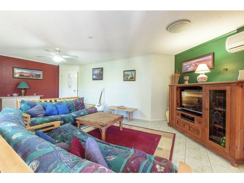 Apt 10 145 Lowanna Drive, Surfside on the Beach, Buddina QLD 4575