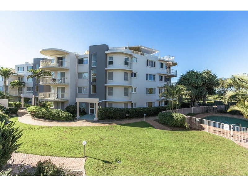 Apt 10 145 Lowanna Drive, Surfside on the Beach, Buddina QLD 4575