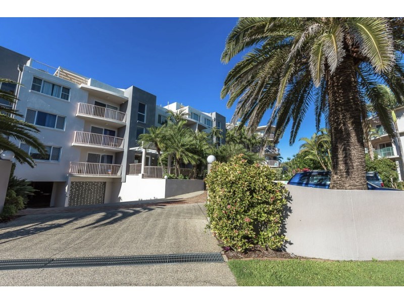 Apt 10 145 Lowanna Drive, Surfside on the Beach, Buddina QLD 4575