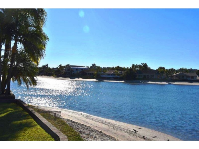 Apt 1 24 Pangarinda Place, Ryan Court, Mooloolaba QLD 4557