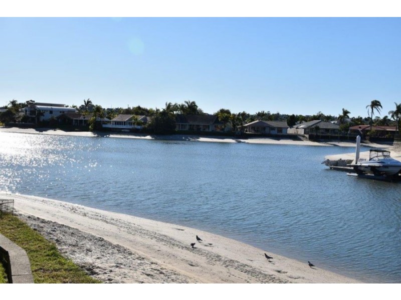 Apt 1 24 Pangarinda Place, Ryan Court, Mooloolaba QLD 4557