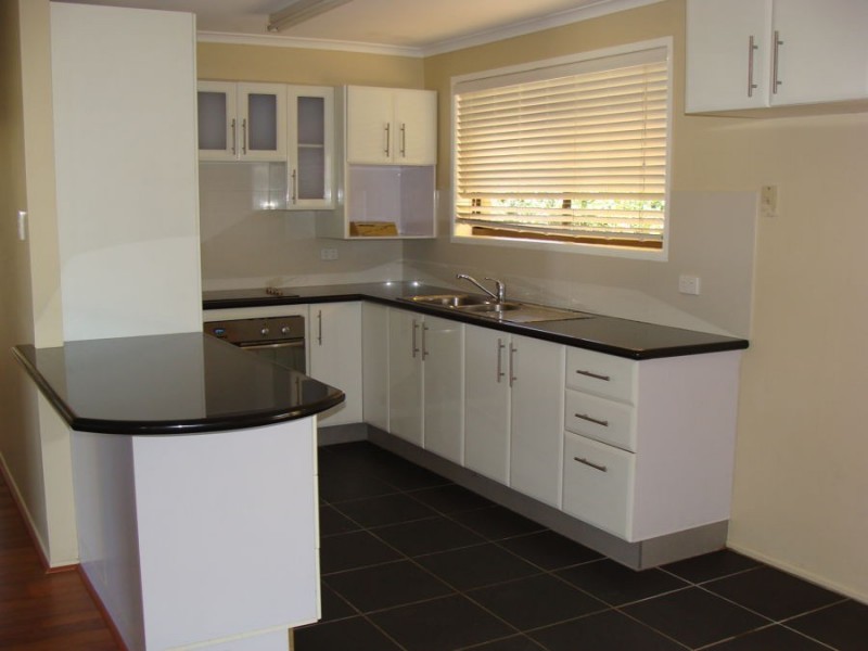 1 Ilaroo Crescent, Warana QLD 4575