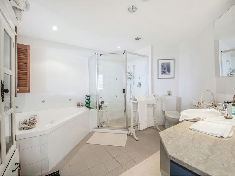 Apt 11 59-63 Golf Links Road, The Crest Apartments, Buderim QLD 4556