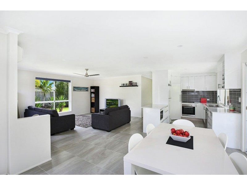 3 Bow Court, Wurtulla QLD 4575