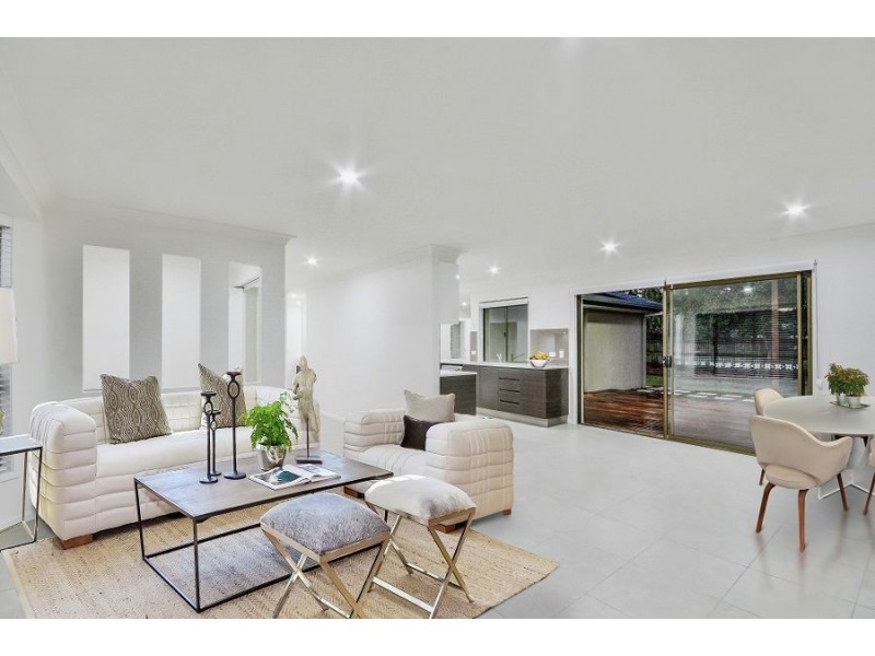 5 Candlewood Close, Mooloolaba QLD 4557