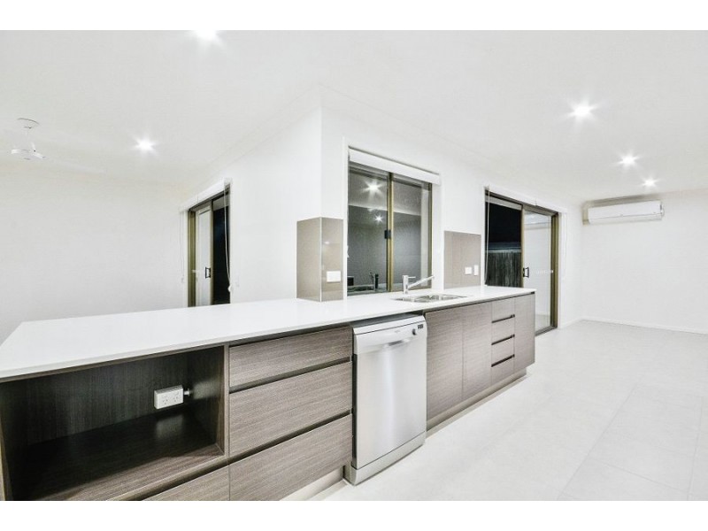5 Candlewood Close, Mooloolaba QLD 4557