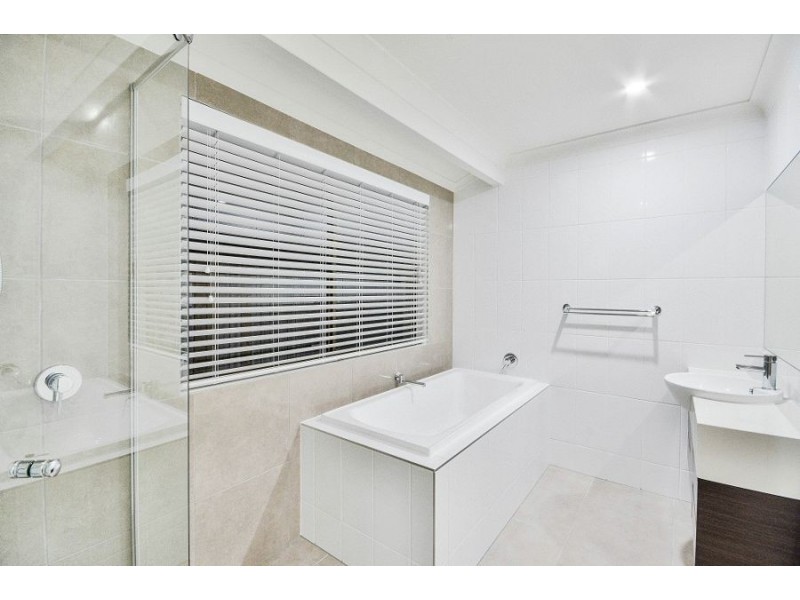 5 Candlewood Close, Mooloolaba QLD 4557